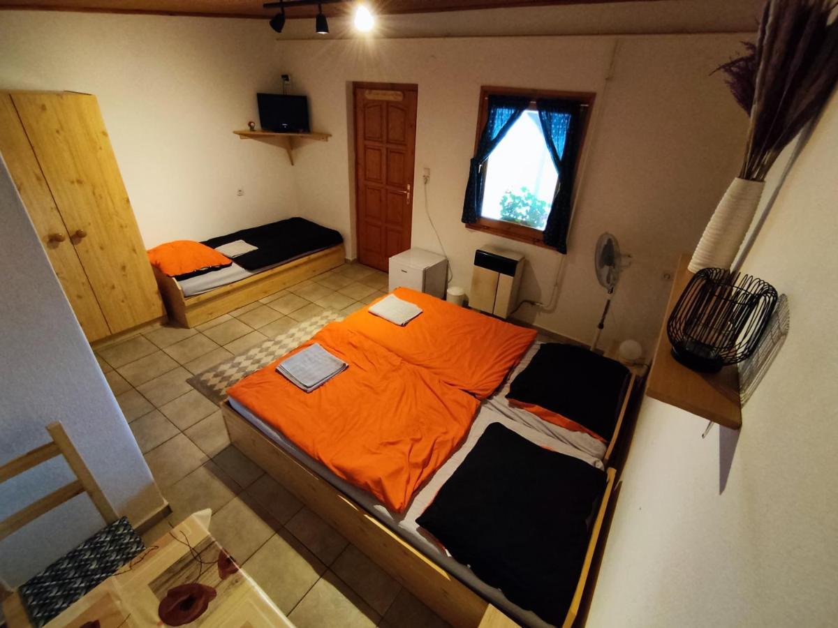 شقة Suello Feszek Apartman Tiszafüred المظهر الخارجي الصورة